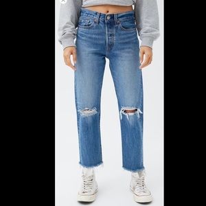 Levi’s medium wash wedgie straight